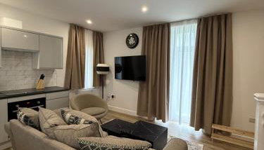 Luxury Sovereign House - Foto 4, stove, minibar