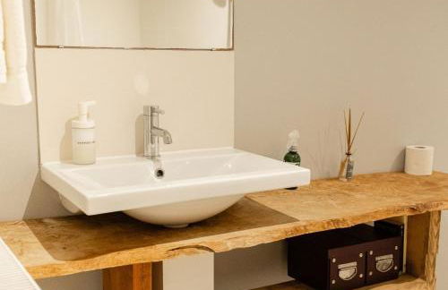 Stunning 6 Bedroom with Swimming Pool & Sauna! - Foto 3