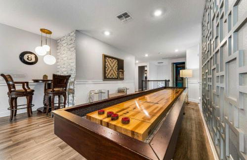 Happiest Home on Earth - Custom Pirate & Nature Bunks 8 King Suites Theater & Pool - Foto 26