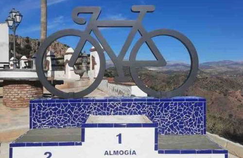 Stunning Villa Felipe, with private pool & hot tub - Foto 7