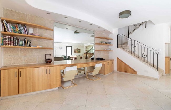 Family Apt & Garden in David's Village by FeelHome - Foto 18