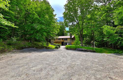 Fun In Fun Out Ski Home - Upper Unit, Renovated 3BR-2BA, Hot Tub, Close to Resort - Foto 33