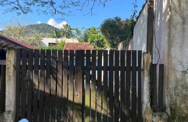 Baleia Pé na Areia - Foto 9