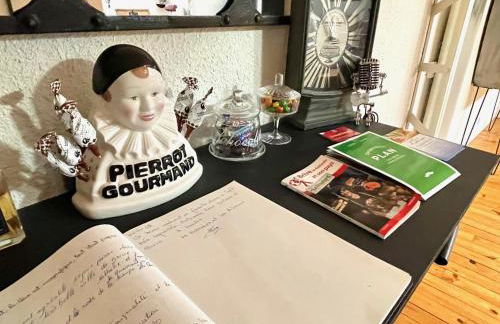 Superbe LOFT centre-ville - Sauna - parking privé -Clim- 1 à 10personnes - Foto 15