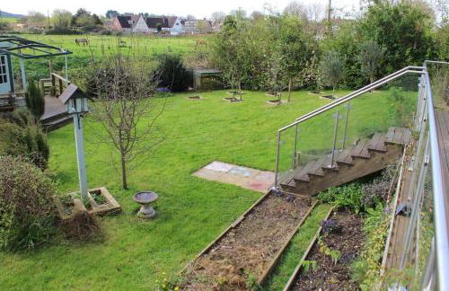 Beautiful Home in Dorset - Photo 8