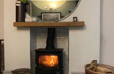 Coaltown Cottage Cosy 4 bed cottage with log burner, close to Gower beaches - Foto 8