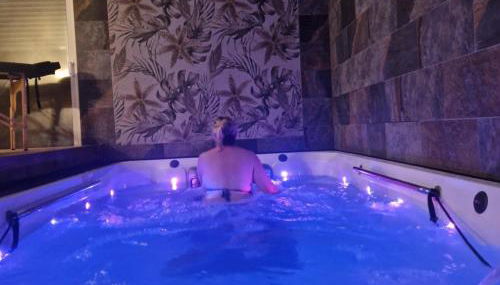 Escapade Romantique à Saint Omer-Espace Totalement Privatisé Avec Terrasse - Foto 2