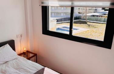 Apartamento con Piscina y Jardín Espectacular Cala Sirenas - Nuevo - Foto 7