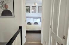 Salisbury City Centre 2-Bedroom Serviced Accommodation-Apartment - PennyVille - Foto 35