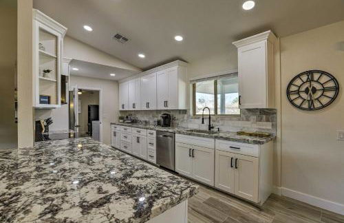 Putting Green, Grill Home in Sun City West! - Foto 11