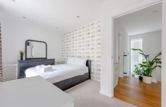 Spacious & Family Friendly 3BD House - Stratford - Foto 13