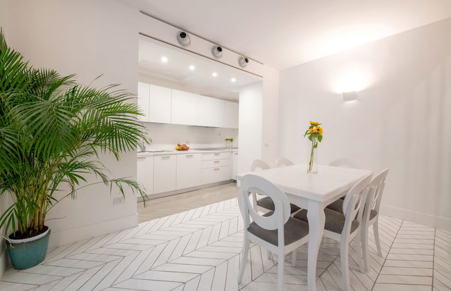 Luxury Villa with Penthouse, Pools and Sea View - Foto 40