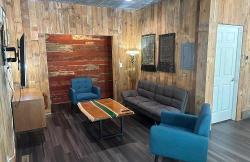 1st Fl 2BR Downtown + 2 Pkg - Foto 13