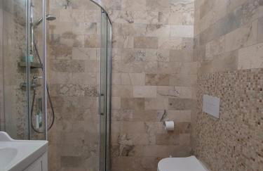 Heritage Apartment Nestled Between Sea and Hills - Foto 10