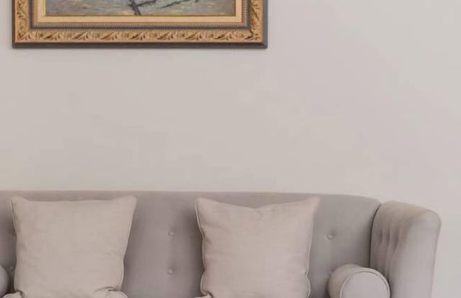 JOIVY Iconic Cockburn Street 4 Bedroom Apartment: Heart of Old Town - Foto 99