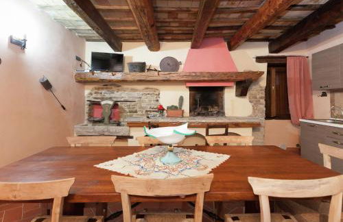 Farmhouse in Marche with Pool and Views - Foto 7