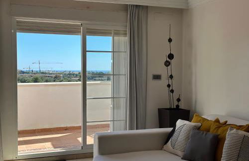 Moderno apartamento con preciosas vistas al mar en urbanización con piscina - Rio Real 11 2G - Foto 14