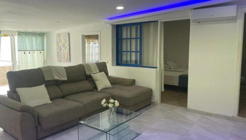 Villa LiLo Private House with Heated Pool - Foto 3