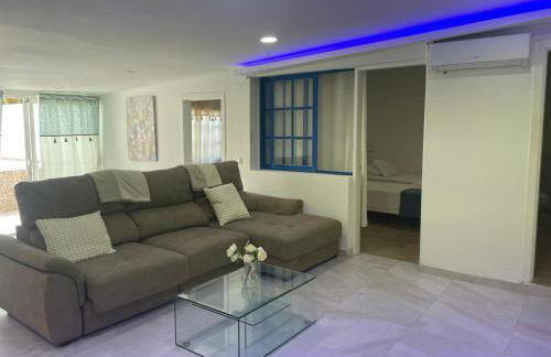 Villa LiLo Private House with Heated Pool - Foto 3