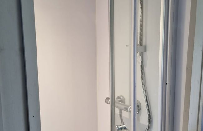 Glamping Hut - Sleeps 2, hot tub & Parking - Foto 6