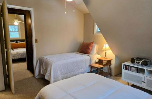 Charming, Pet-friendly Lake front Retreat WiFi - Foto 16