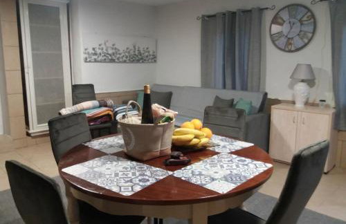 Kareshome-Privacy-view - Photo 11