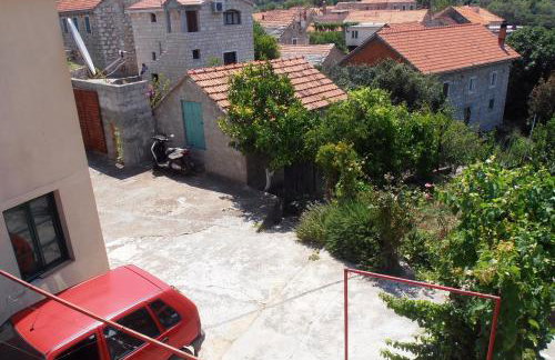 Apartments with parking space Vrisnik, Hvar - 4051 - Foto 6