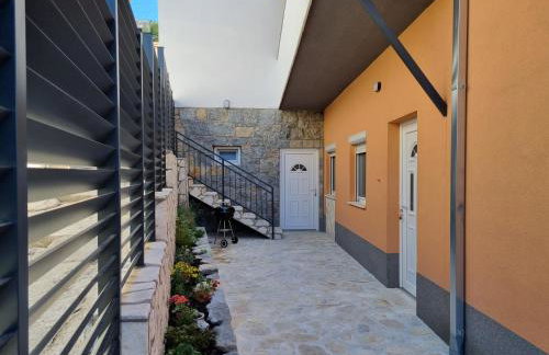 Apartment Gajo with swimming pool near Split - Photo 15