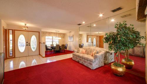 Relaxing Tampa Abode w/ Screened Lanai & Pool - Foto 4
