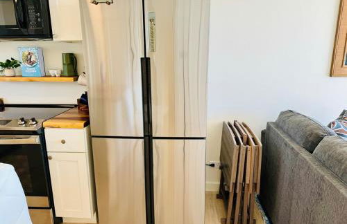 Island Glow Kailua Village #508 free assigned parking, AC, downtown, walk to restaurants, bars and the pier - Foto 44