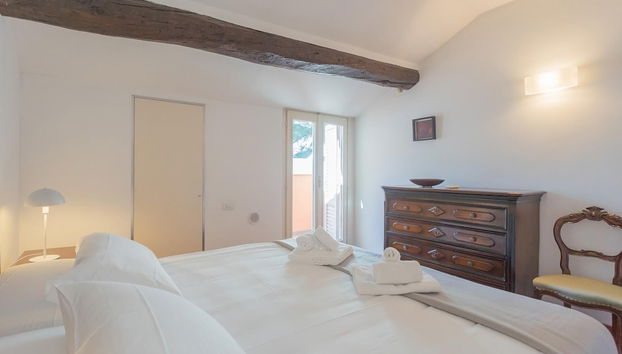 La Mansarda in Como With 3 Bedrooms and 2 Bathrooms - Foto 2, Habitación