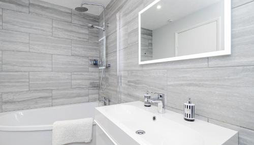 Lovely flat with Wi-Fi and free parking - Foto 2