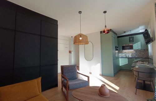 Meublé 3 étoiles - PISCINE- BALCON - TENNIS - Foto 9