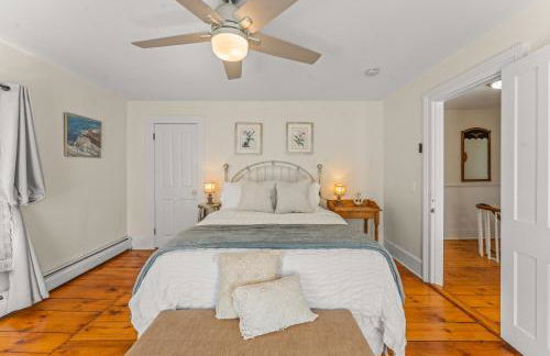 Coastal Victorian Home Walk to Downtown - Foto 16