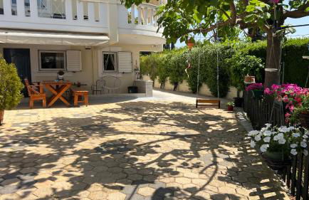 Iris-Gogo House - Foto 38