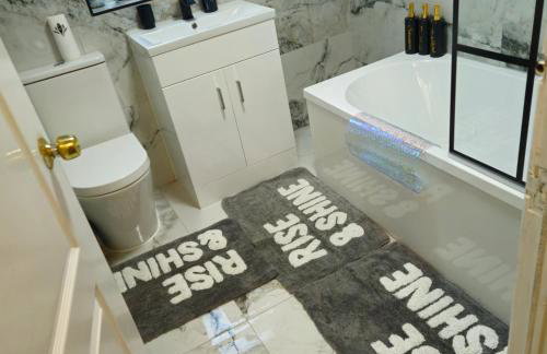 West park Royal House, Holidays, Contractors,Relocation,Free Parking & WiFi - Foto 17