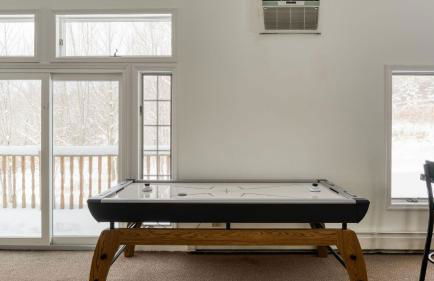 Scenic Catskills Retreat • Pool Hot Tub Game Room Lake Views Mountainview Estate by AvantStay - Foto 54