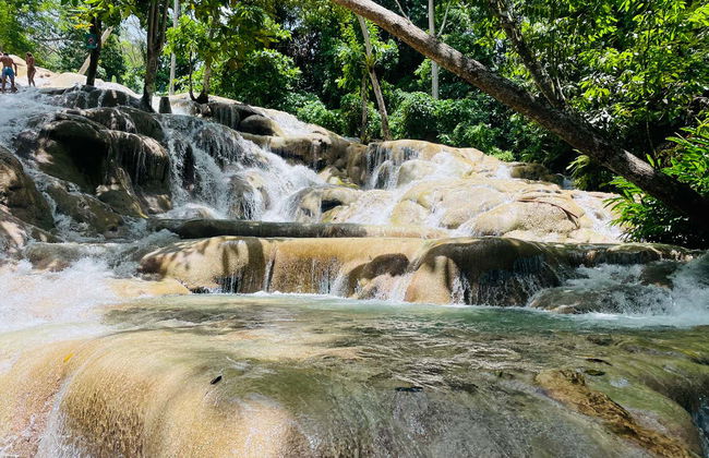 Dunn's River Falls Half-Day Trip + Cascade Climb - Photo 5