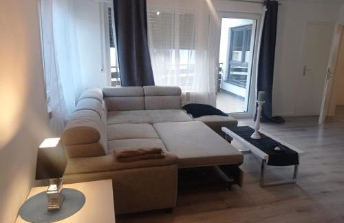 Work and Stay Sundern-Allendorf Modernisierte Unterkunft mit 5 Betten plus Schlafcouch mit Balkon - Foto 34