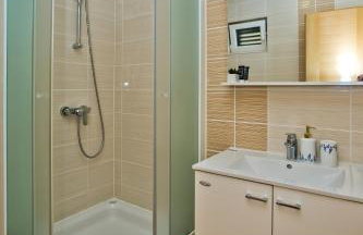 Luxurious Apartments Maslina with Beach - Photo 71