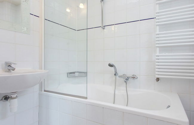 Group Getaway With Sauna - Photo 18