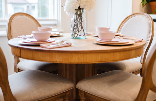 Gorgeous Bungalow With a Backyard Deck - Photo 33