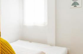 Elegant Malaga Retreat - Photo 3