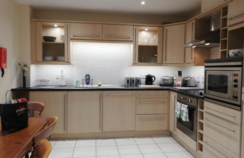 Brand New 2 bed in one of Newbury oldest buildings - Photo 5