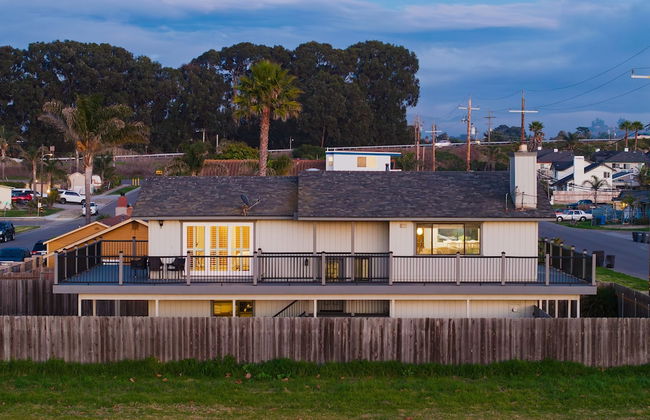 Mendel Manor by Avantstay Walk to Beach Large Deck Patio - Foto 1