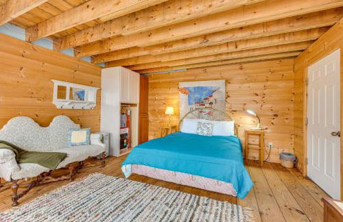 Peaceful Wells Retreat with Deck and Water Views - Foto 14