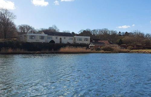 Brooklands Farm Hamble River Apartment with river frontage and garden - Foto 5