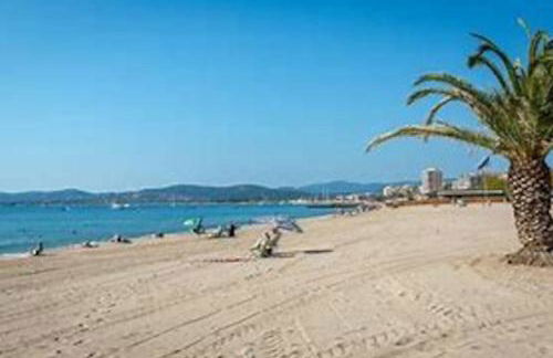 VILLA climatisée calme avec bassin privé et grande piscine partagée à ST AYGULF FREJUS - Foto 24