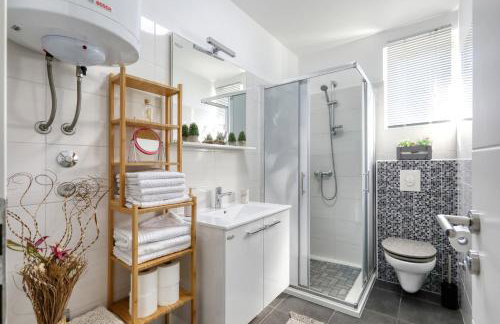 Villa Rocky with heated pool & free bikes - Photo 27