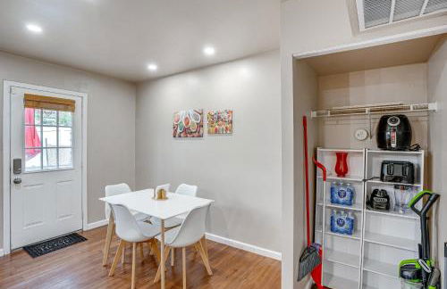 Walk to Mall and Train Station! Philly Suburb Stay - Foto 11